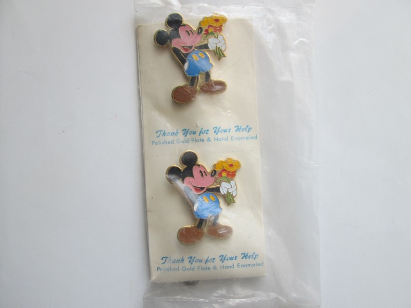 Sealed Lot of 4 -- 1979 Mickey Mouse Vintage Holding Flowers Pin