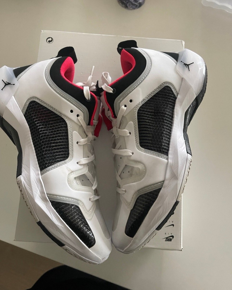 Air Jordan 37 Low Siren Red Mens Sneakers DQ4122-100 Size 11  display picture 2