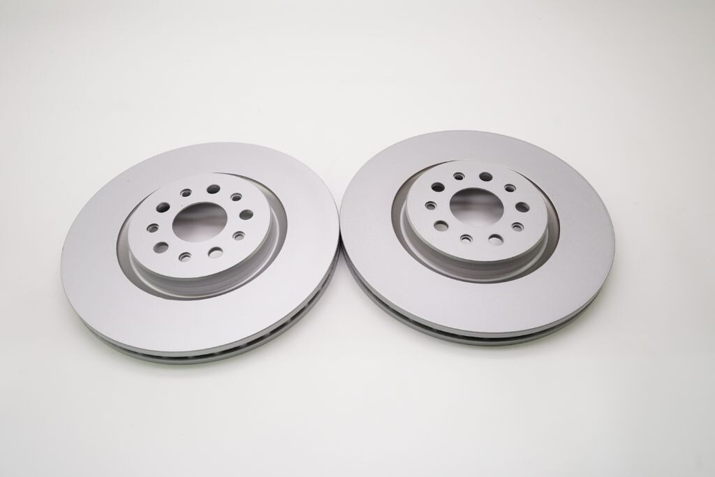 Maserati Ghibli Base brake pads rotors service kit FREE FILTER 792