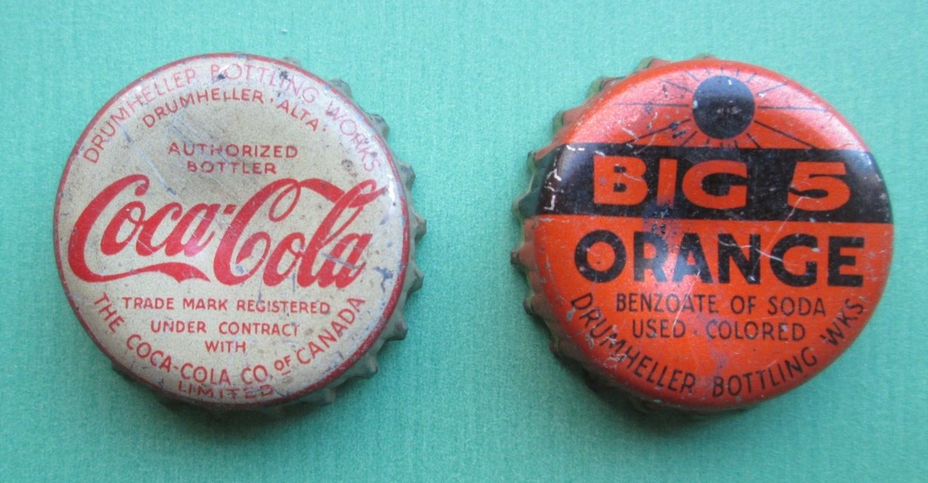 2 VINTAGE DIFFERENT CORK SODA CAPS DRUMMHELLER BOTTLING WORKS COCA COLA