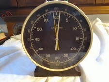 UN ANTICO CRONOMETRO  ' DA TAVOLO ' :  ' JUNGHANS '   !!