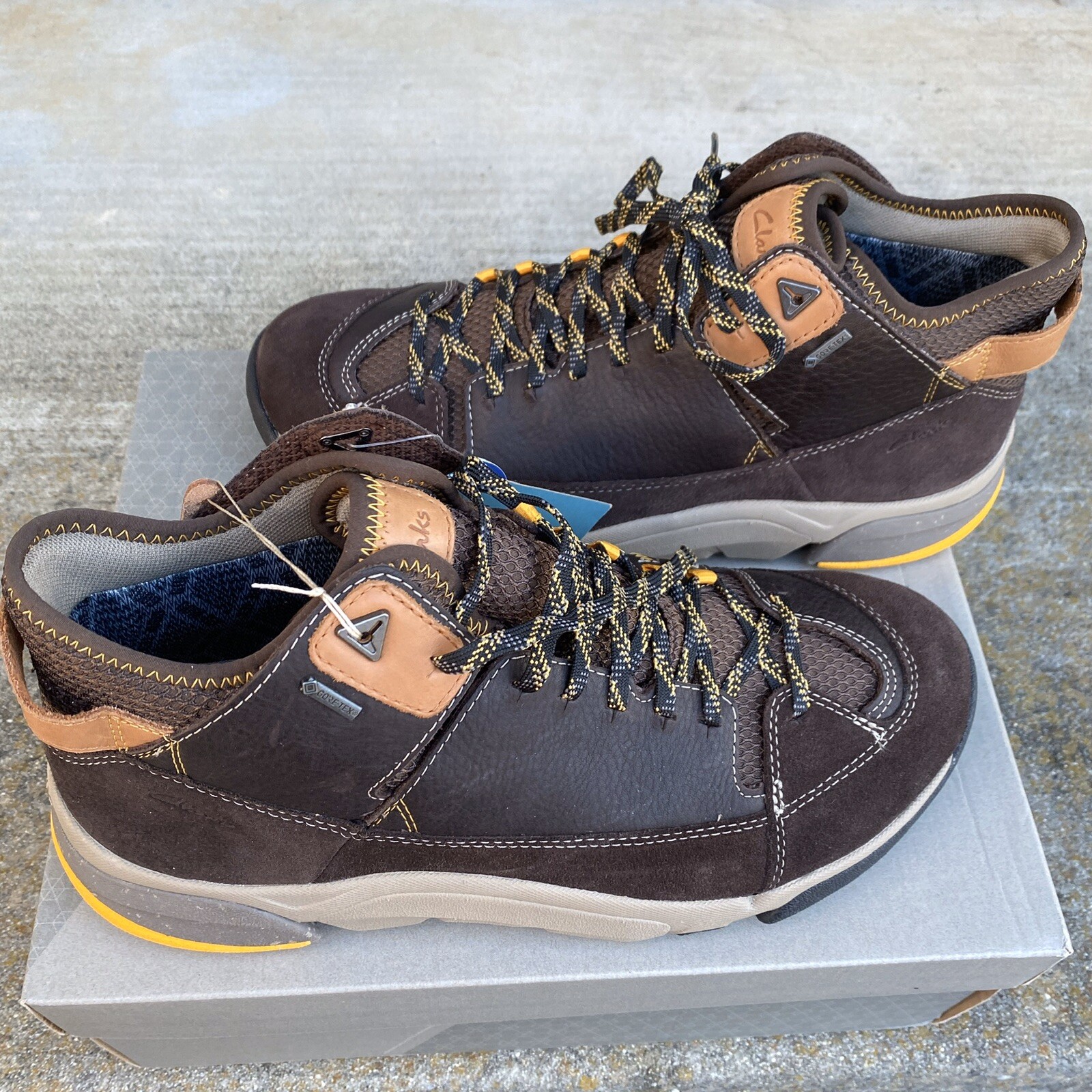 clarks tri outflex gtx