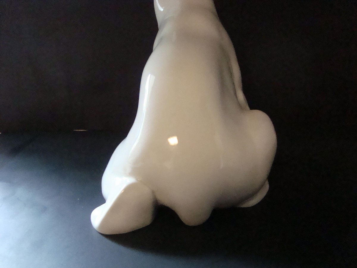 Lomonosov Vintage Russia White Porcelain Sitting 11 Lomonosov Vintage Russia White Porcelain Sitting 11