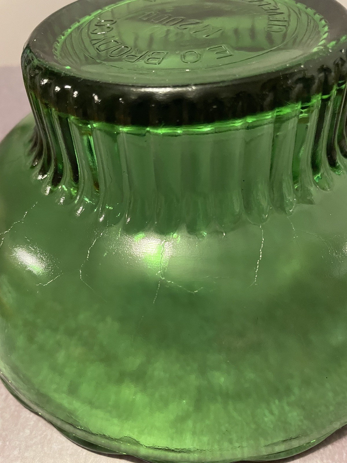 Vintage E.O. Brody Co. Cleveland Ohio 1950’s Green Glass Scalloped Rim Bowl