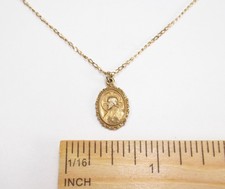 Vintage Catholic Scapular Medal 10K Yellow Gold Small Pendant Necklace 18" As-Is