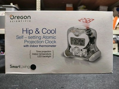 Oregon Scientific RM313PNFA-TR Atomic Projection Clock w/ Indoor Temperature