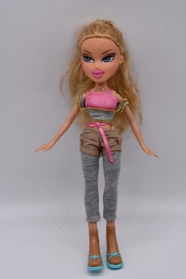 Bratz Doll Cloe Long Blond Hair Blue Eyes Fashion MGA 2001.