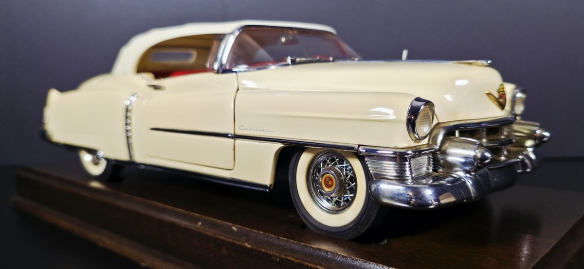 Cadillac ダンバリーミント1953 ミニカー ホワイト Danbury Mint 1953 Cadillac Eldorado 1/16 White | eBay
