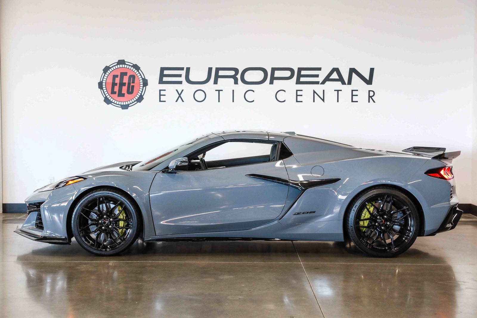 2024 Sea Wolf Gray Tricoat Chevrolet Corvette   | C8 Corvette Photo 8
