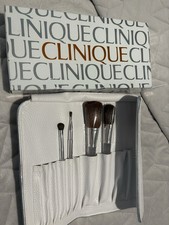 Clinique Brushes to Go Makeup Brushes Set of 4 New In Box Gift Set
