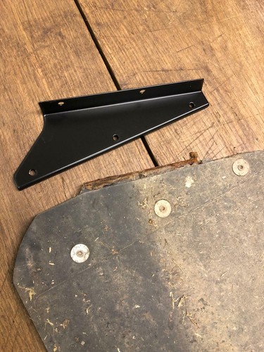 *Stainless* FRONT Black Mud Flap Brackets To Fit Land Rover Defender 90 110 130 - Picture 4 of 5