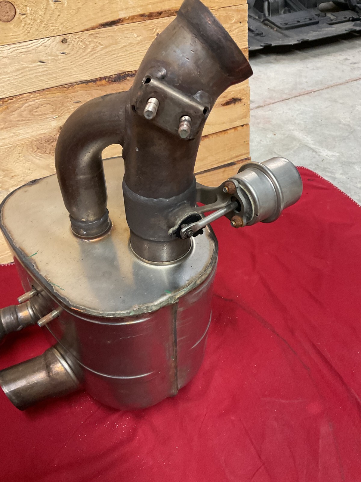 Ferrari California Muffler