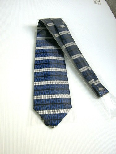 The Adam's Apple Made in Italy New 100% Silk - Picture 3 of 3