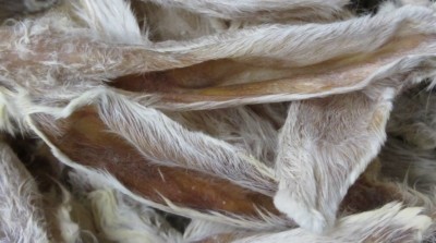 2  Kg Kaninchenohren mit Fell  Sehr gute Darmreiniger für Hunde Barfen,Leckerli