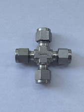 Swagelok Stainless Steel Union Cross Fitting 1/4" OD Tube SS-400-4