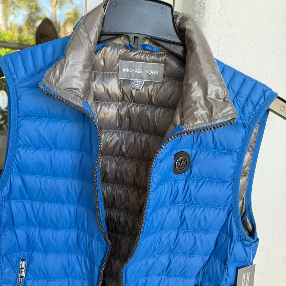 Michael Kors Men’s Puffer Vest in Sky Blue - NWT - Size XS - Lightweight - Image 3 of 4
