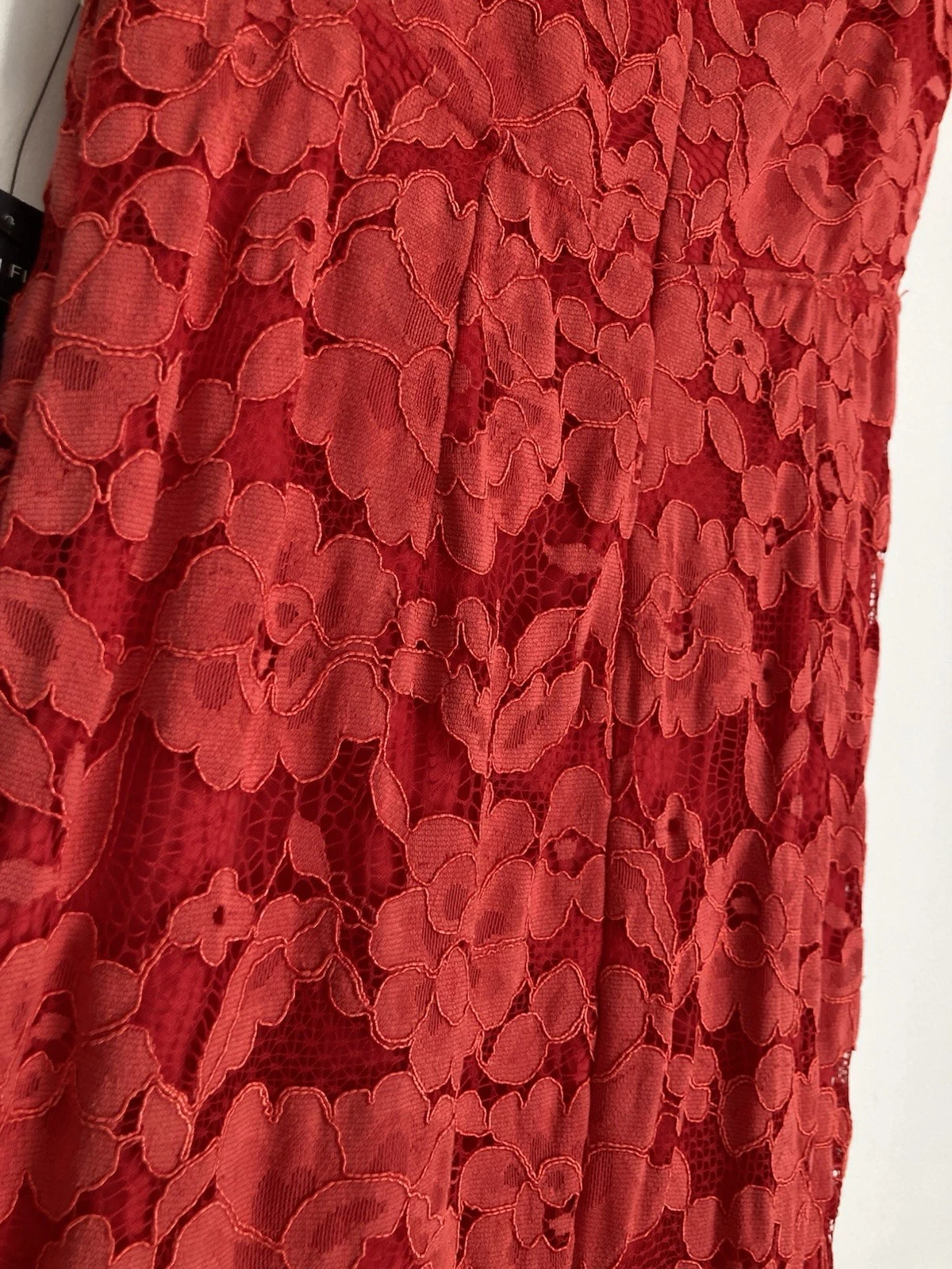 VALENTINO Lulus Red Lace SWEPT UP Off The Shoulder Maxi Dress Small Romantic Formal Gown