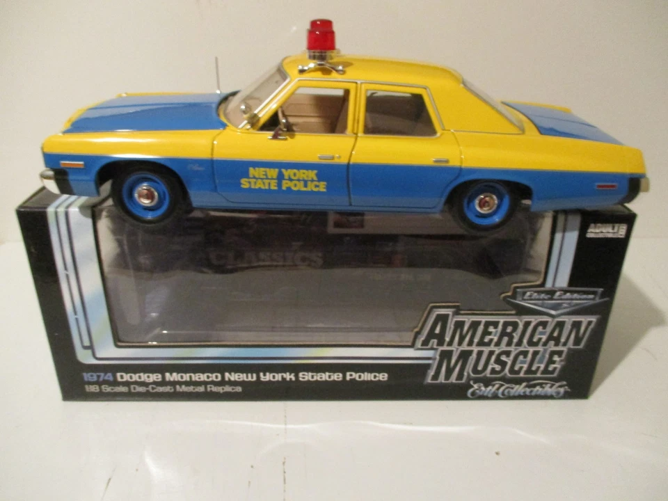 DODGE MONACO POLICE NEW YORK 1974  -AMERICAN MUSCLE ERTL  - 1/18ème - EN BOITE - Photo 3/4