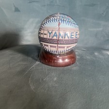 New York Yankees 2004 Yankee Stadium Unforgettaball Commemorative Baseball MLB
