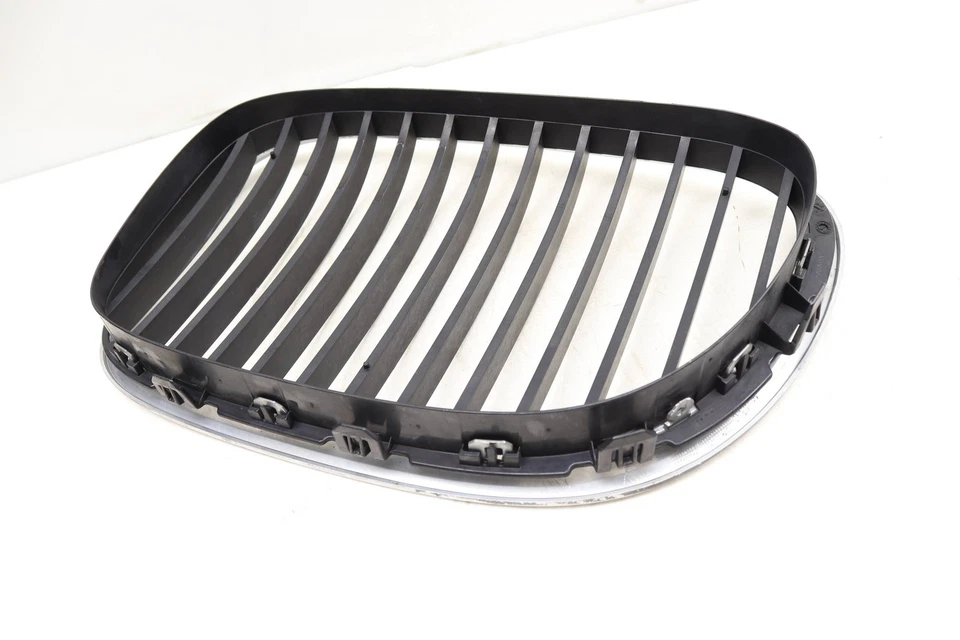 BMW ALPINA B7L XDRIVE 2011-2012 - capó derecho rejilla riñón 7184152 Foto 4 de 4