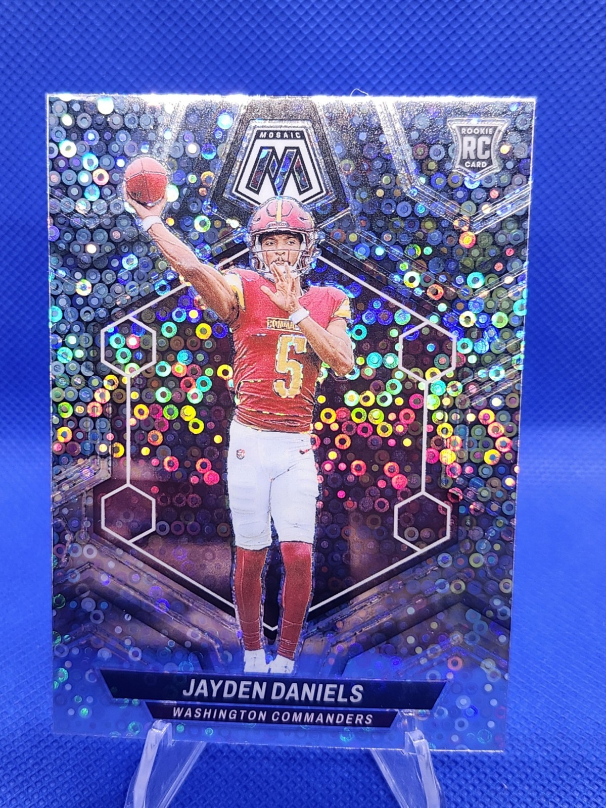 2024 Panini Mosaic -  Jayden Daniels #302 No Huddle Silver Mosaic Prizm (RC)