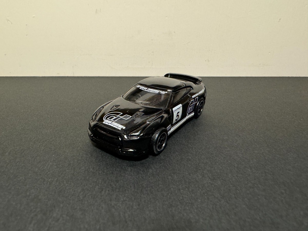 ホットウィール　2009 ニッサン　GT-R　・ディナーカー Amazon.com: Hot Wheels 2009 Nissan GT-R : Toys & Games