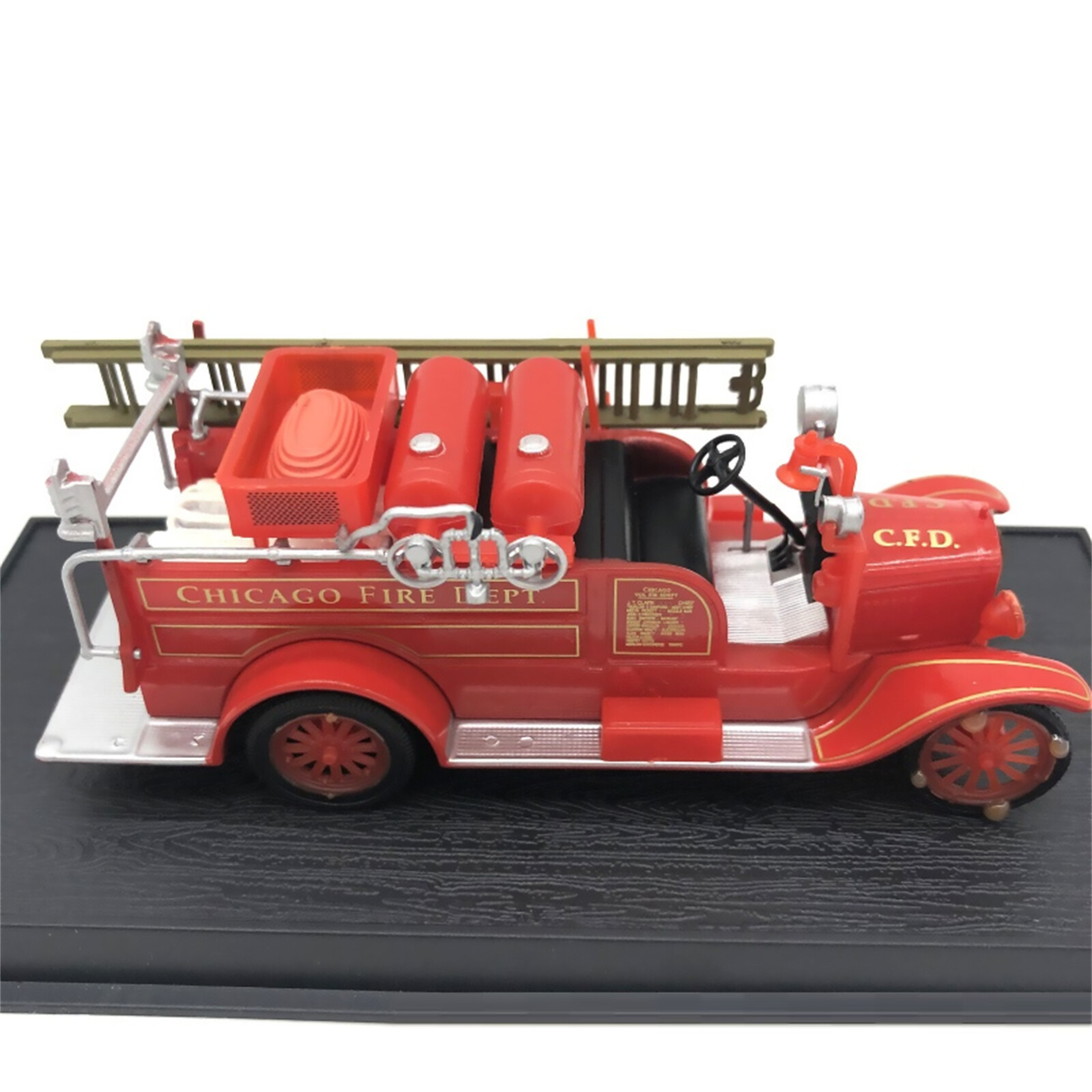 1/72 Alloy Car Model USA 1926 Model T Fire Truck Model Collection Ornament Gift