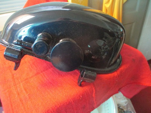 Triumph 650 Oil Tank 1970 Custom Paint 060225 - Picture 2 of 14