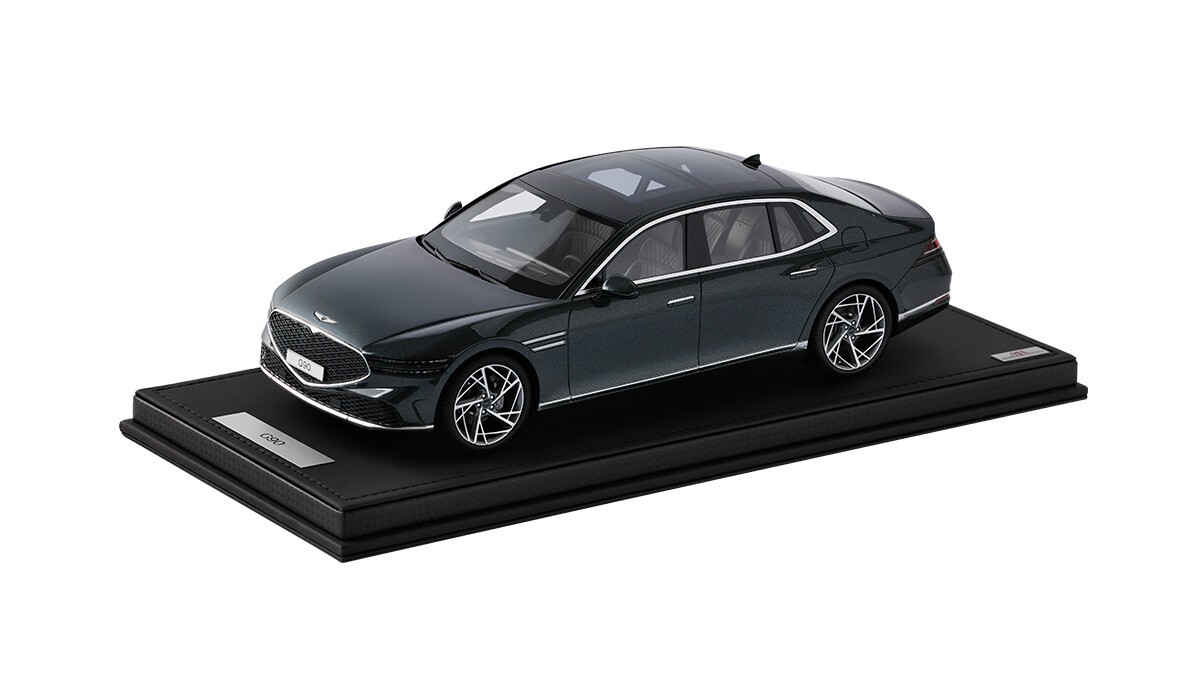 HYUNDAI Genesis G90 1:18 Scale MR Collection Diecast Model Car