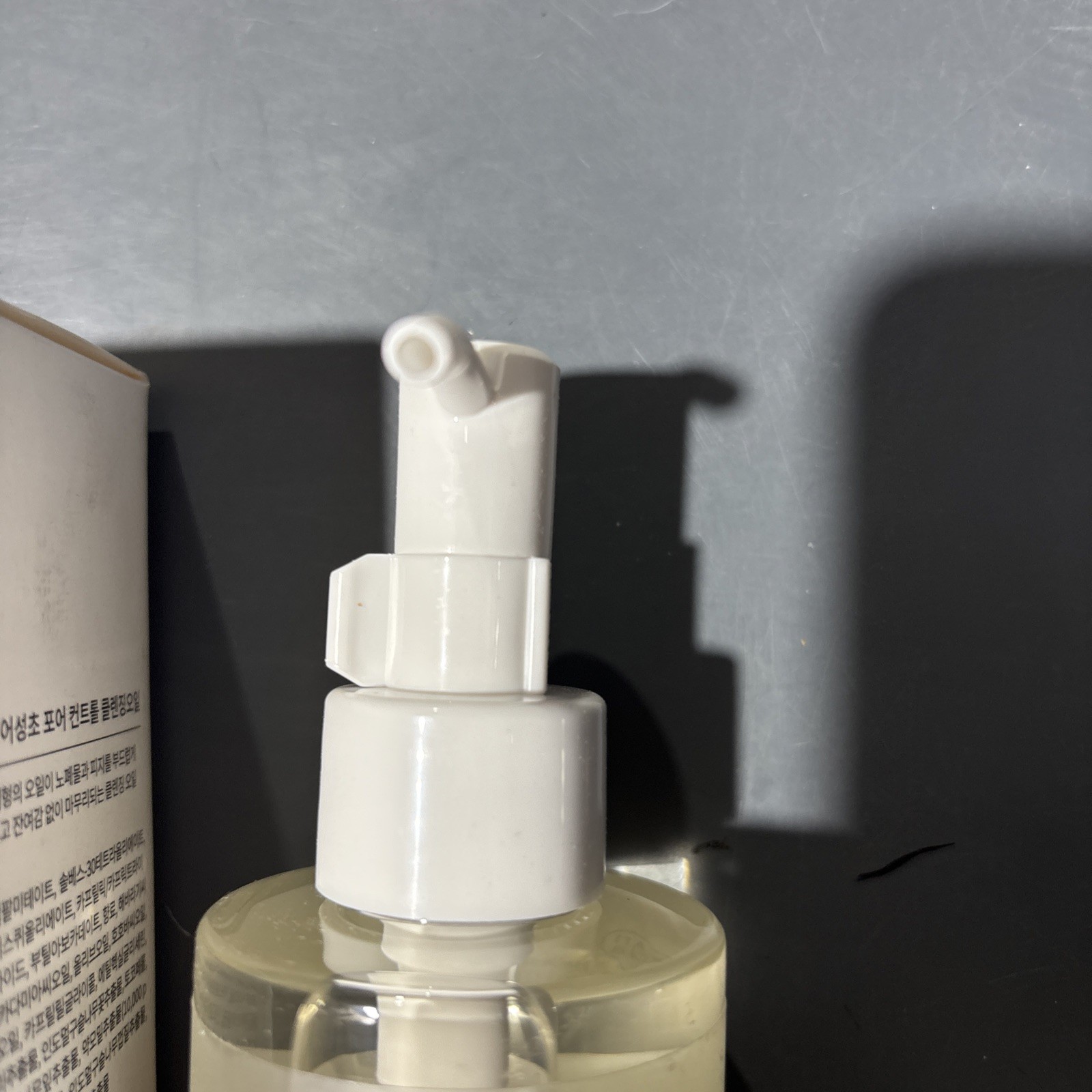 Anua Heartleaf Pore Control Cleansing Oil 200 mL Exp 04/2026 Lot: J06W162