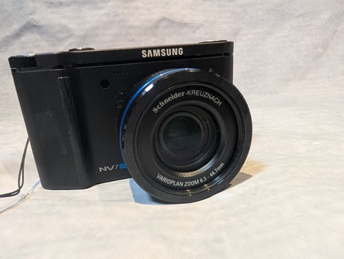 Samsung NV7 OPS Digital Camera + Battery + Charger - Picture 4 of 9