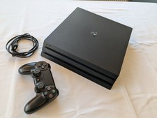 Sony PlayStation 4 Pro 1TB Spielekonsole - Jet Black