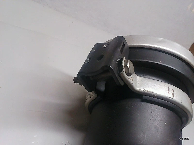 5" Autometer 3904 Sport Comp Monster Tach w/Shift Light 0-10,000 RPM Tachometer - Image 4 of 4