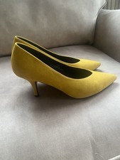 Women’s M & S Mustard Suede Insolia Court Shoes Size 7.5 Wide Fit