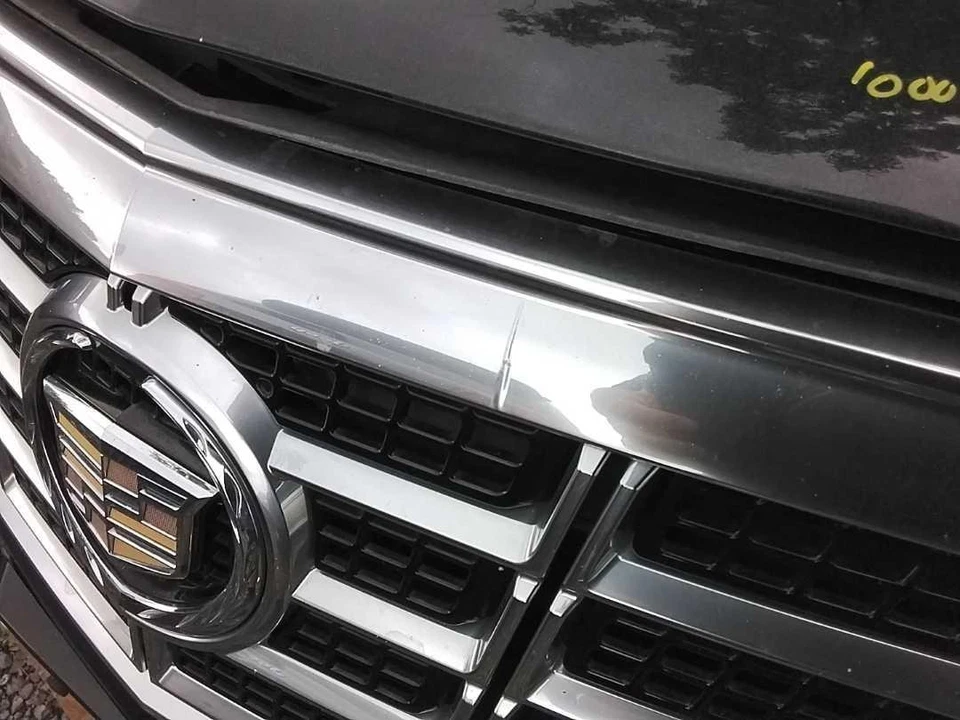 Used Upper Grille fits: 2013 Cadillac Xts upper w/o pre-crash system w/o special Foto 2 de 4