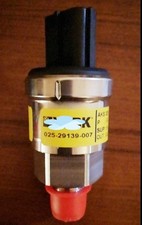NEW FOR York 025-29139-007 Pressure Sensor