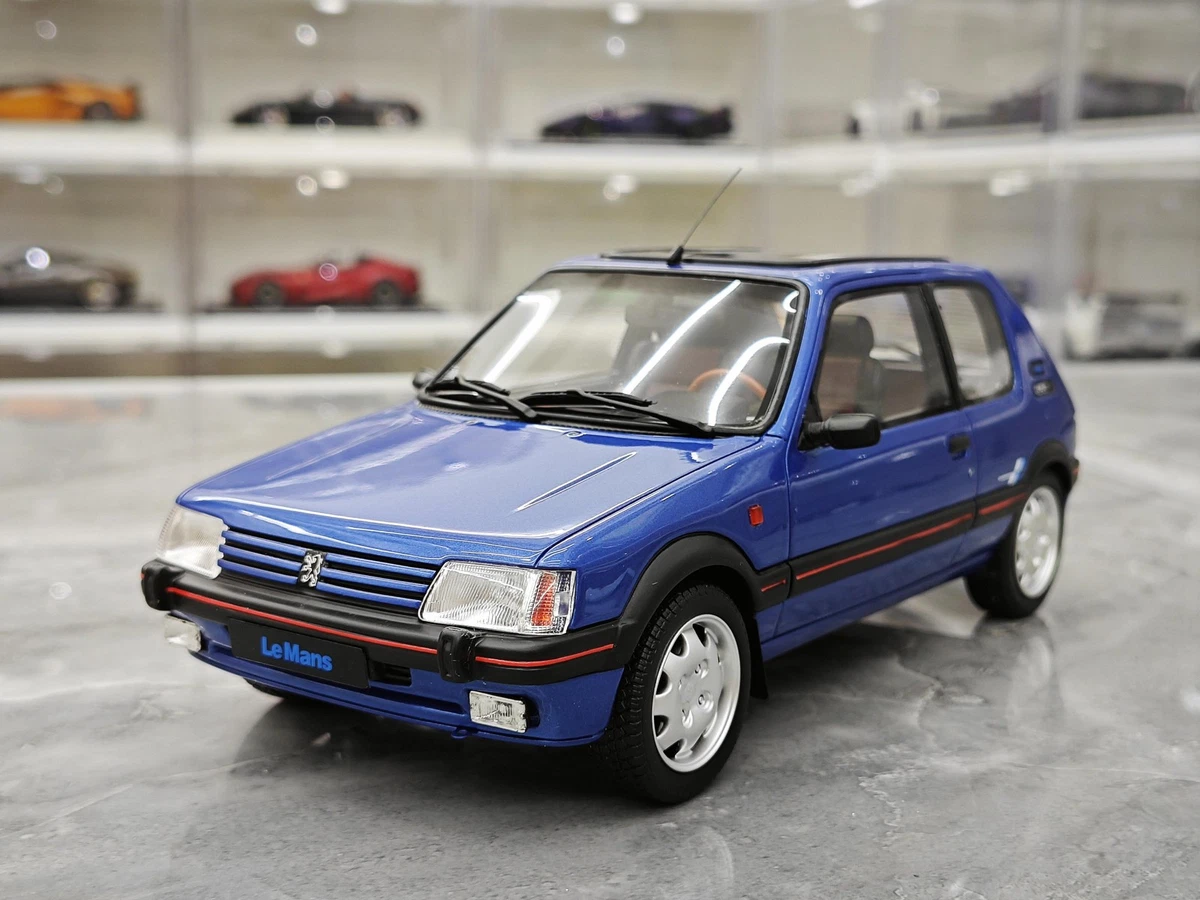 Peugeot 205 junior blanc 1988 1/18 OT463- 1/18ème - OttO - Ottomobile