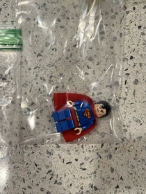 lego dc super heroes darkseid invasion 76028( 100% Complete With Extra Pieces)