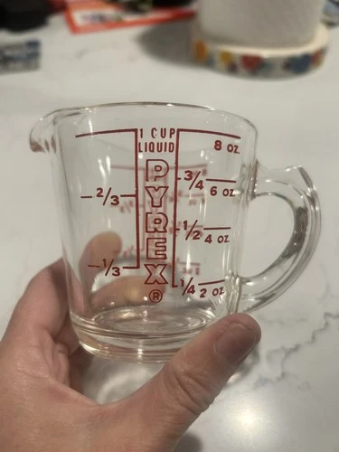 Pyrex 1 Cup Measuring Cup 508 Red Lettering Closed D Handle USA Vintage