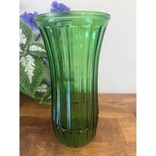 Vintage Hoosier Glass Emerald Green Vase 4088C Mid Century Retro Pressed Glass