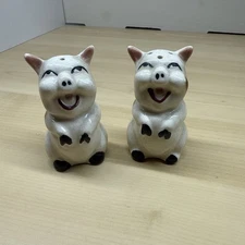 Vintage Pig Salt and Pepper Shakers, Made In Japan