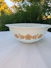Vintage Pyrex 443 Butterfly Gold Cinderella Mixing Bowl 2 1/2 QT White