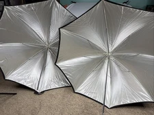 The Eclipse by Photogenic Umbrella Satin Silver 40 Inch Lot Of Two ￼
