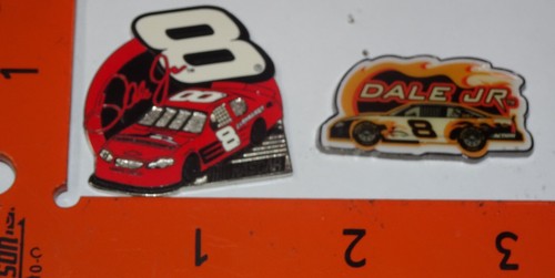 MENGE 24 ANSTECKNADELN VERSCHIEDENE ANSTECKNADELN = Dale Earnhardt Jr # 8 88 3 = NASCAR - Bild 24 von 24