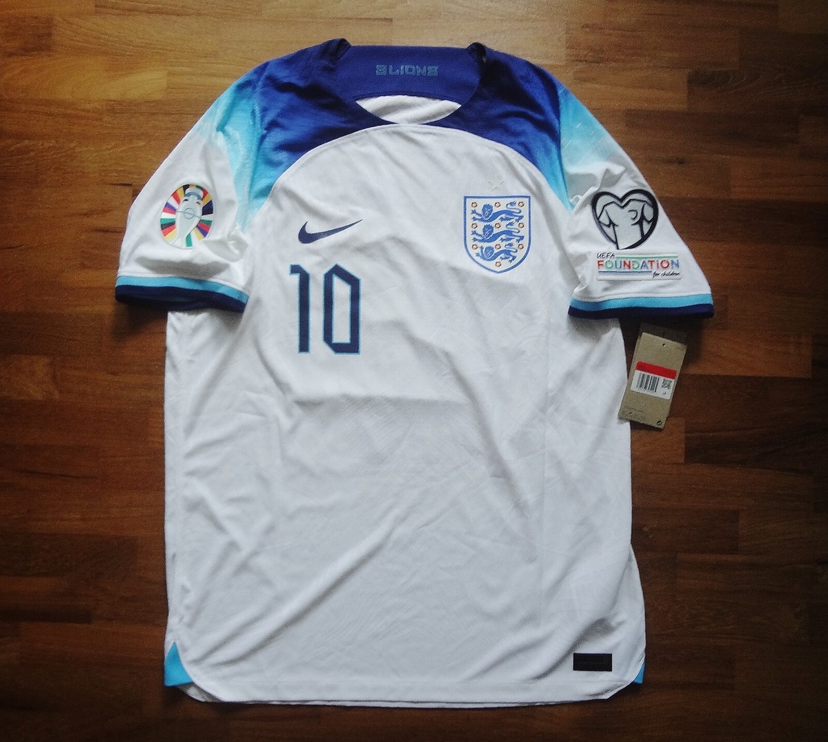 Authentic England Home Jersey Alexander Arnold 22/23 Player Vapor