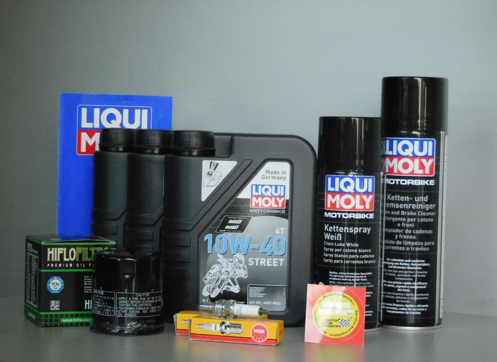 Maintenance Set Honda VT 600 C Shadow Oil Filter Spark Plug Inspection