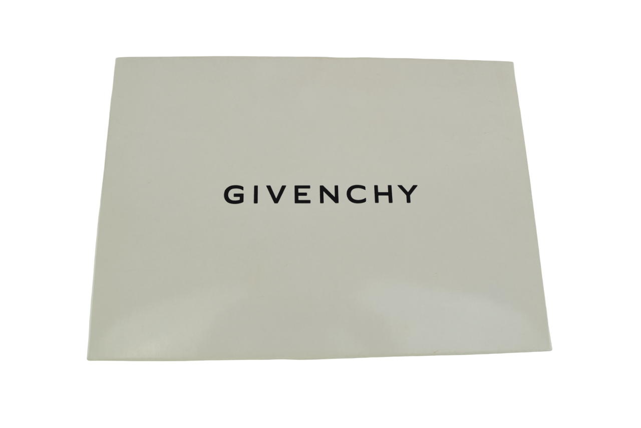 Givenchy White Cups With Gold Print GG Logo Tea Set Gift eBay