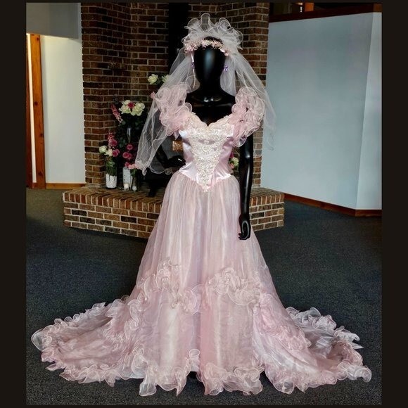 Vintage San Martin Pink Cinderella Wedding Gown | eBay Vintage San Martin Pink Cinderella Wedding Gown | eBay