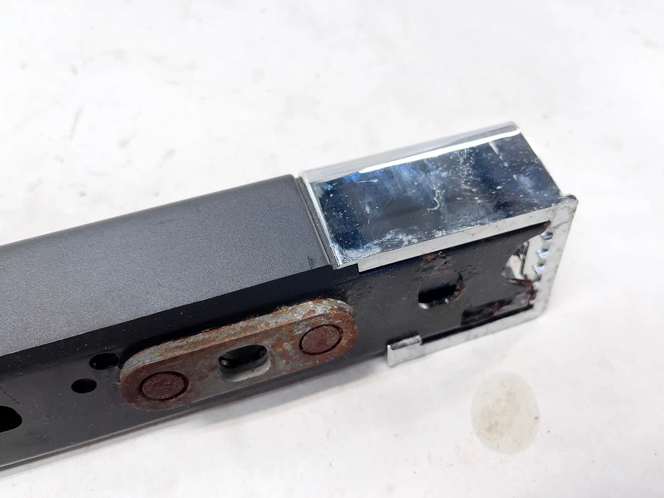 20-22 BENTLEY BENTAYGA FRONT SEAT LOWER TRACK FRAME RAIL COVER PANEL TRIM OEM - Image 3 of 4