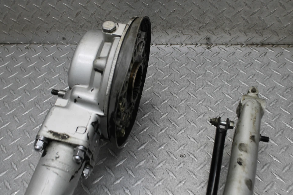 Yamaha VMAX 1200 VMX1200 1986 basculante trasero brazo de suspensión Foto 4 de 4